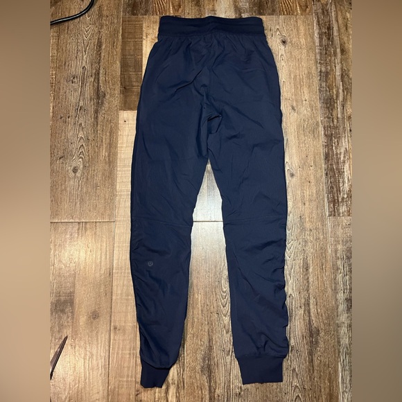 Lululemon Beyond the Studio Jogger True Navy Size 2 - Picture 6 of 8